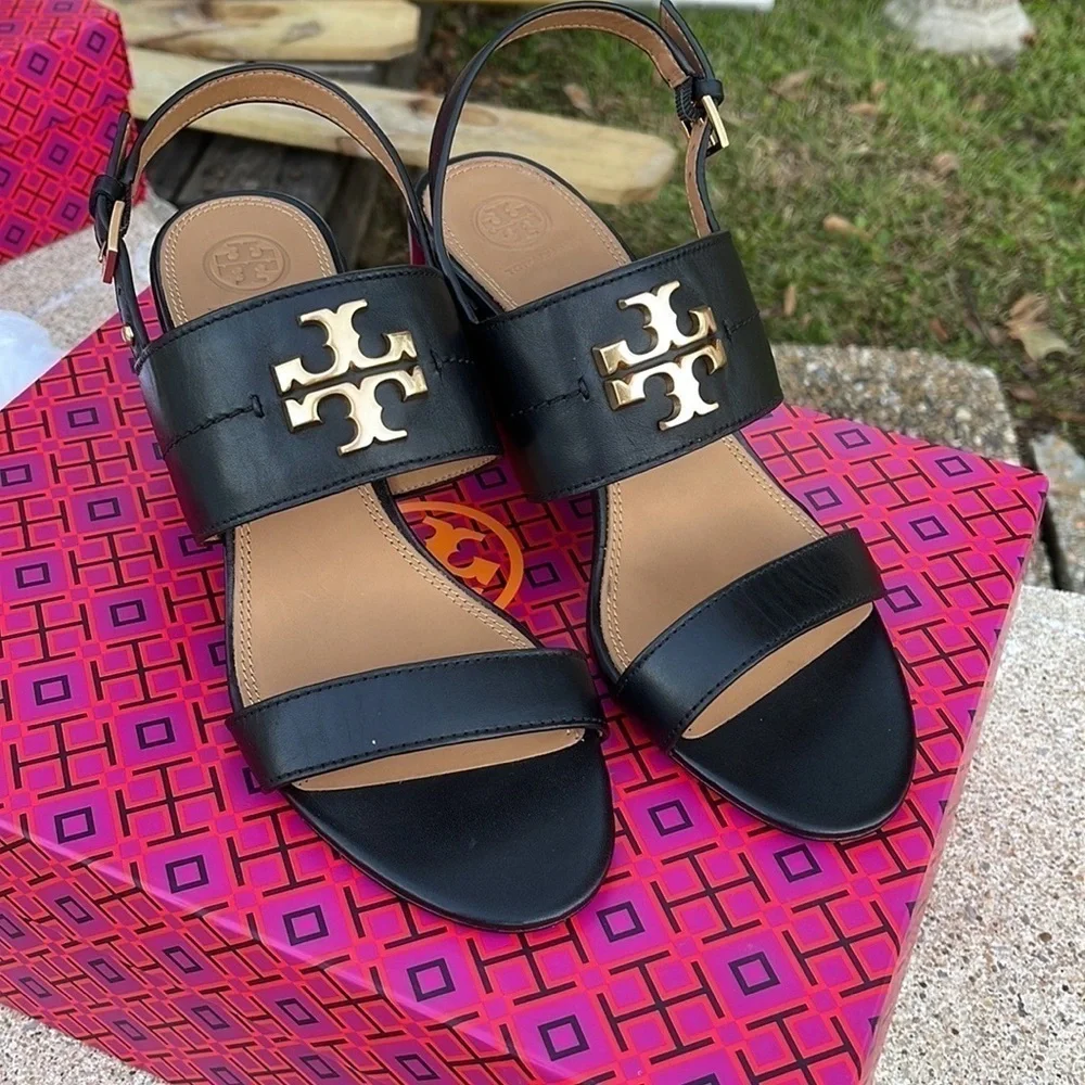 Brand new Tory Burch sandal